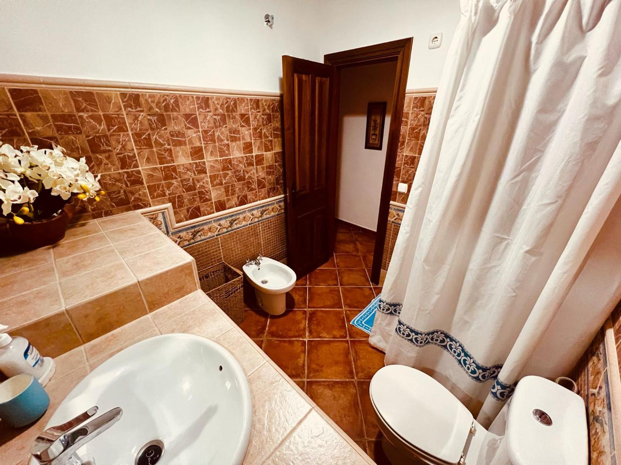 Вилла Sebastian'S House Коин Экстерьер фото