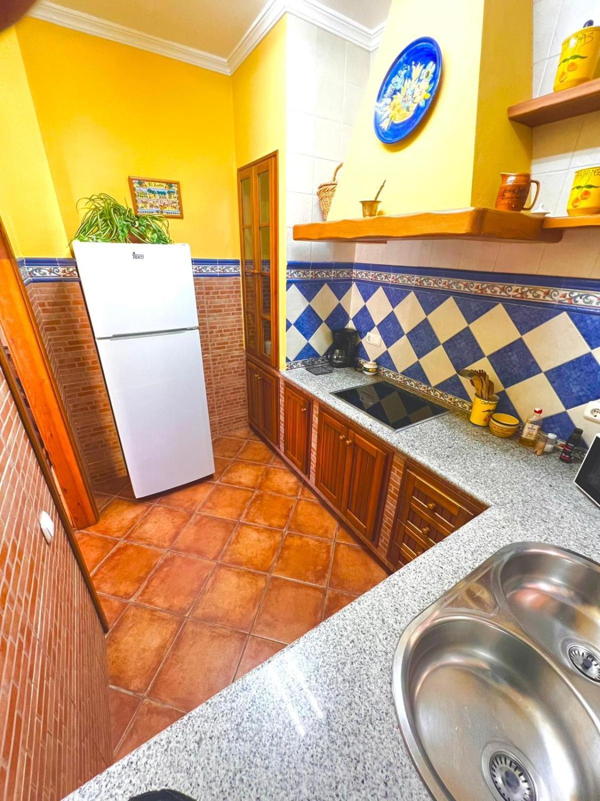Вилла Sebastian'S House Коин Экстерьер фото